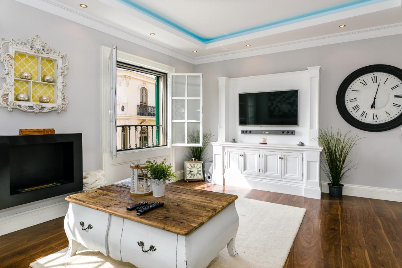Weforyou 2 Bedrooms Penthouse At Malaga Center Exterior photo