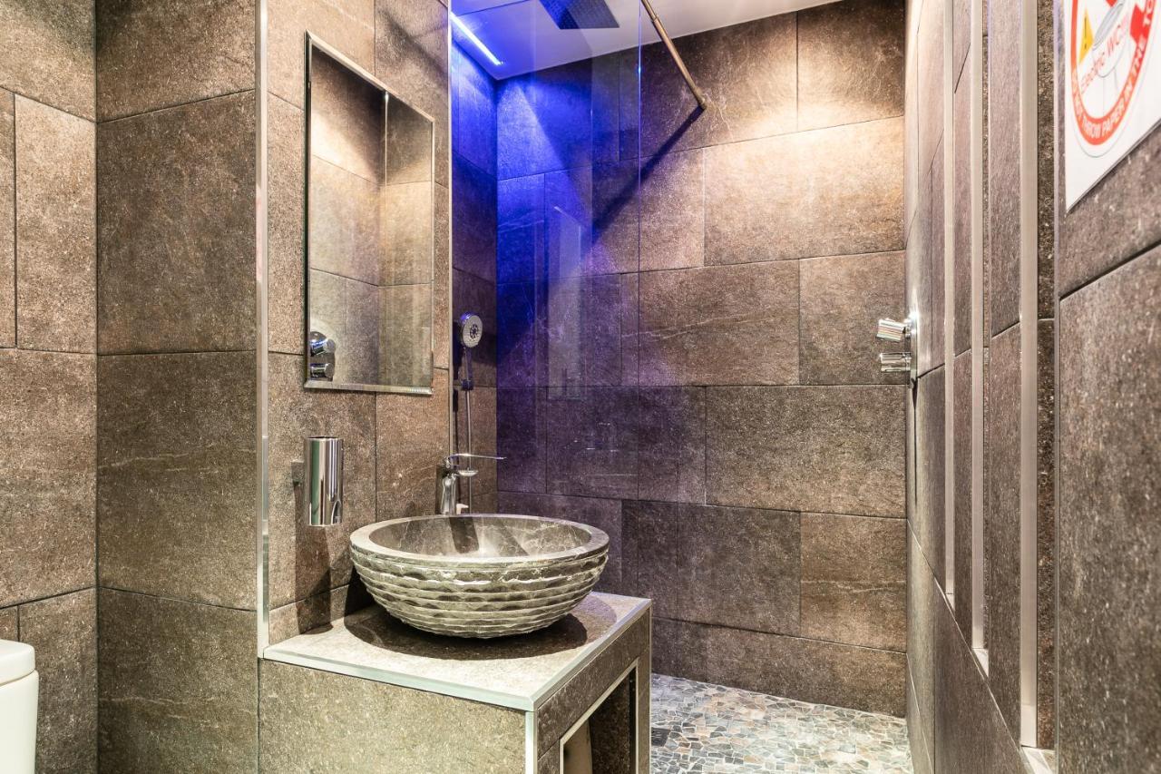 Weforyou 2 Bedrooms Penthouse At Malaga Center Exterior photo